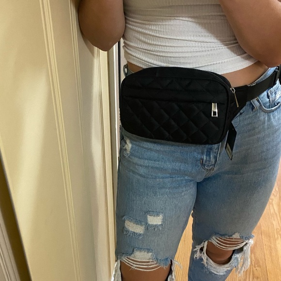 Forever 21 Accessories - Belt Bag